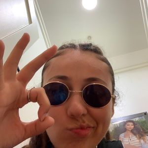 Meet your Posher, Joanna